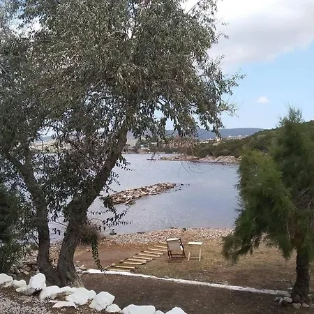 Holiday home Little Mandraki House Lefka